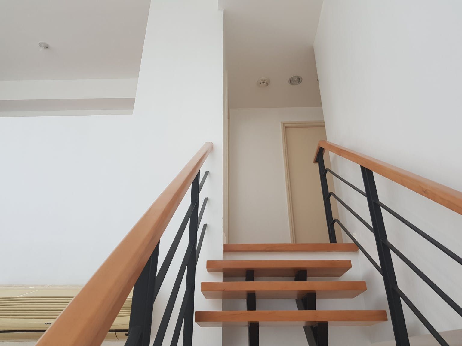 "2BR Condo for Rent in Edades Tower and Garden Villas, Rockwell Center,"03