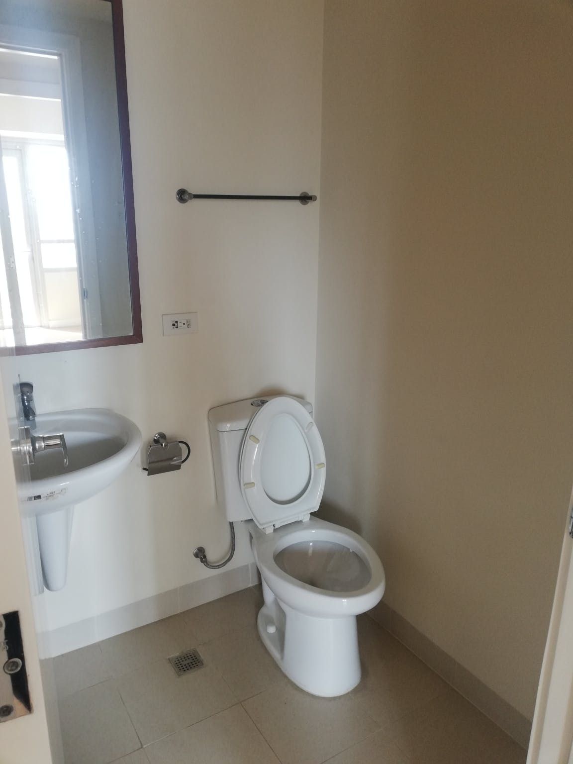 "3BR Condo for Rent in The Grove by Rockwell, Ugong, Pasig"10