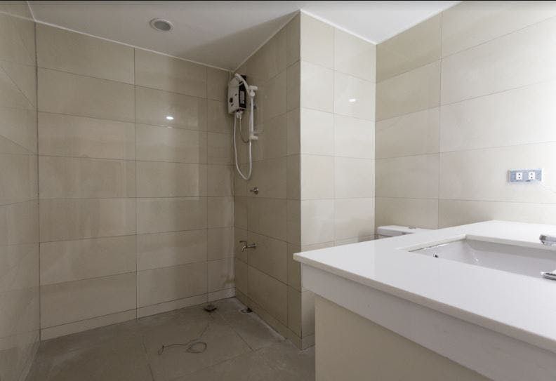 "3BR Condo for Rent in La Maison, San Lorenzo Village, Makati"08