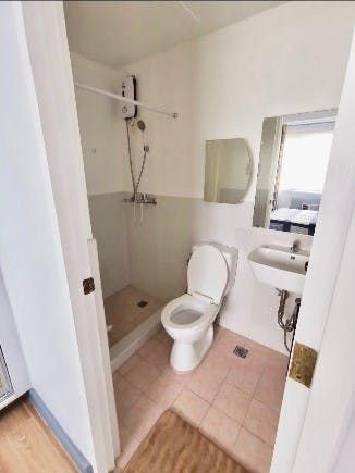 "1BR Condo for Rent in Forbeswood Heights, BGC - Bonifacio Global City,"06