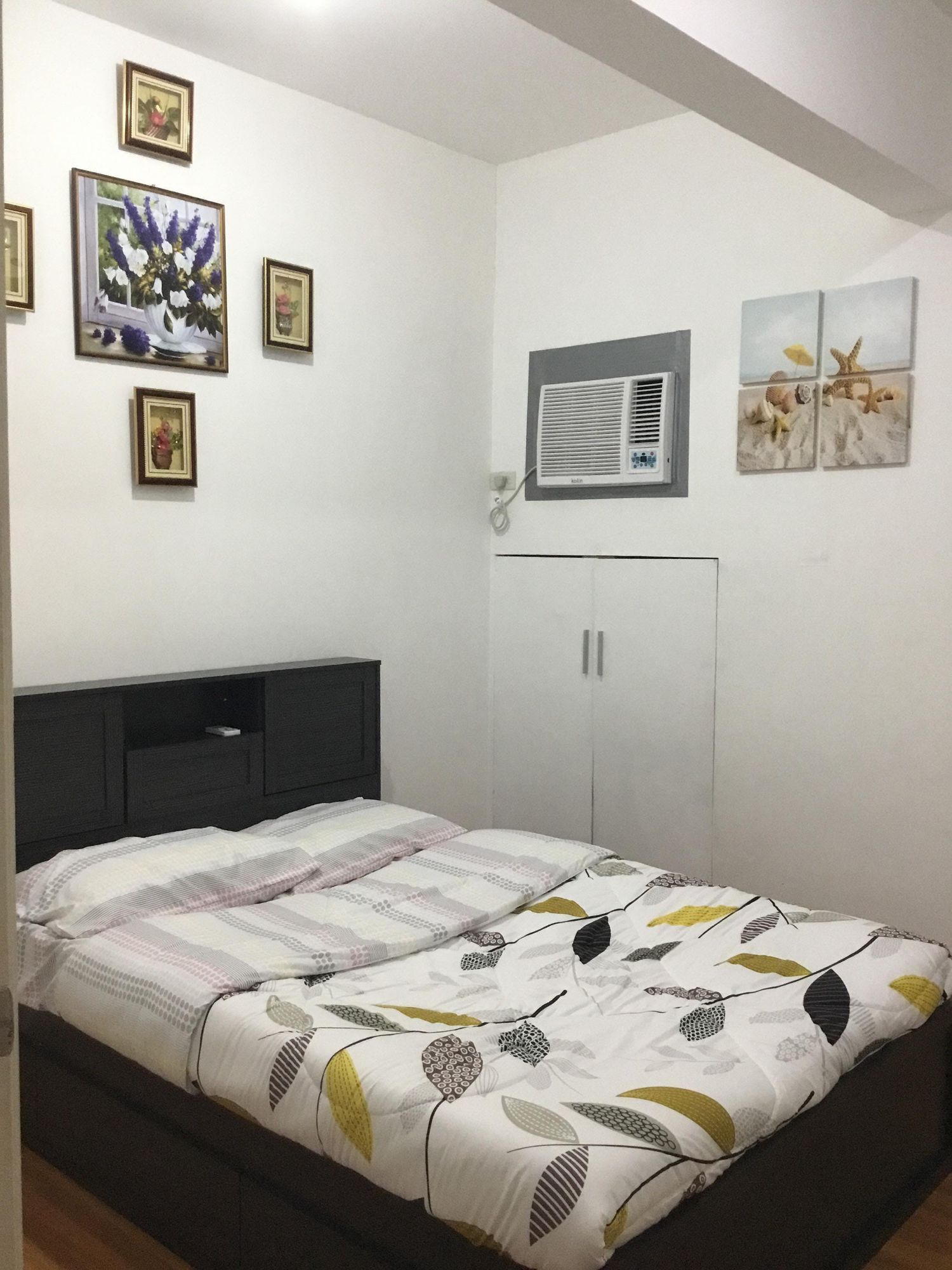 "2BR Condo for Rent in Robinson`s Adriatico Residences, Ermita, Manila"09