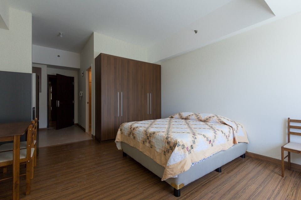 "Studio Condo for Rent in Shang Salcedo Place, Salcedo Village, Makati"05