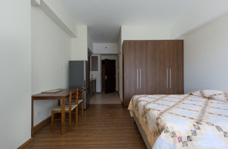 "Studio Condo for Rent in Shang Salcedo Place, Salcedo Village, Makati"08