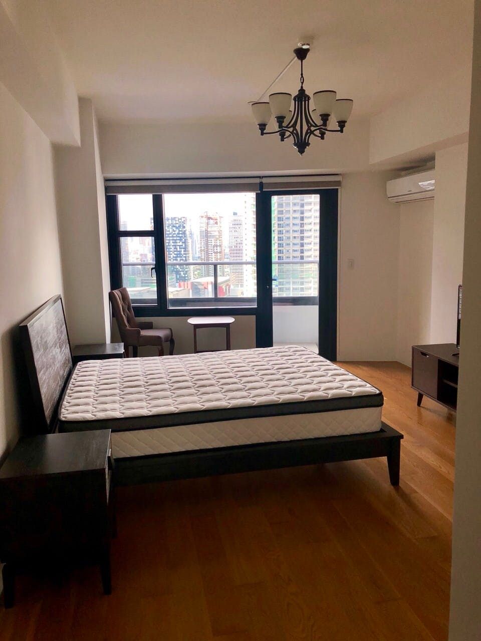 "2BR Condo for Rent in Arya Residences, BGC - Bonifacio Global City, Ta"06