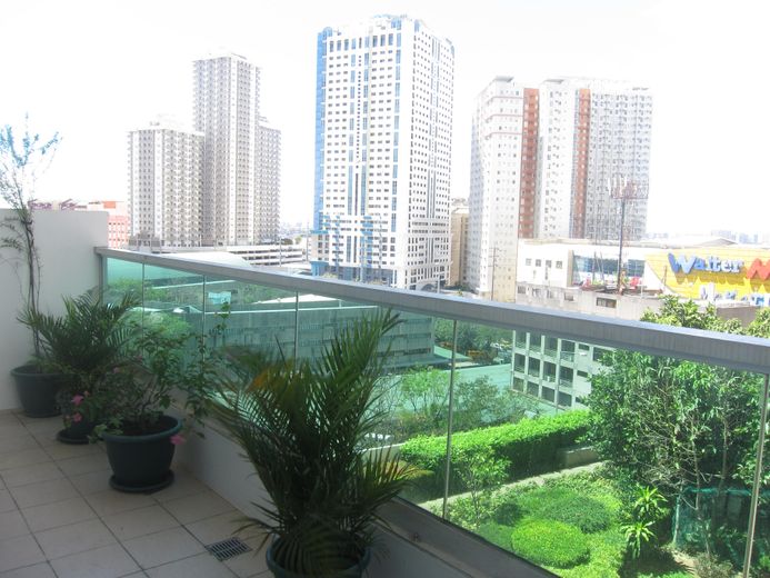 "1BR Condo for Rent in The Beacon, Legazpi Village, Makati"01