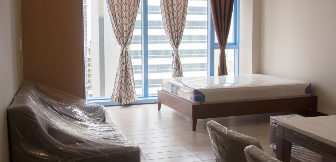 "1BR