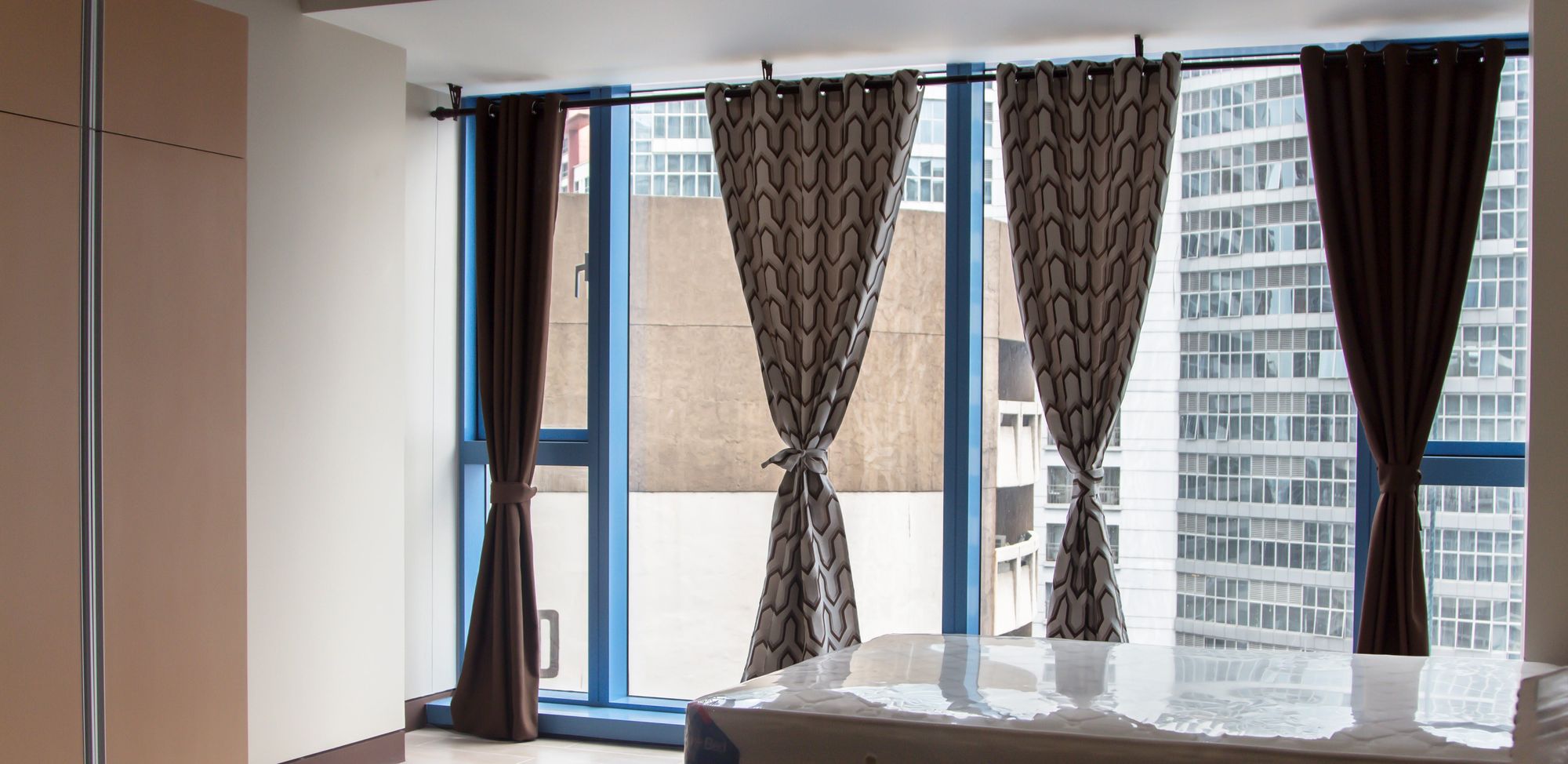 "1BR Condo for Rent in Three Central, Salcedo Village, Makati"05