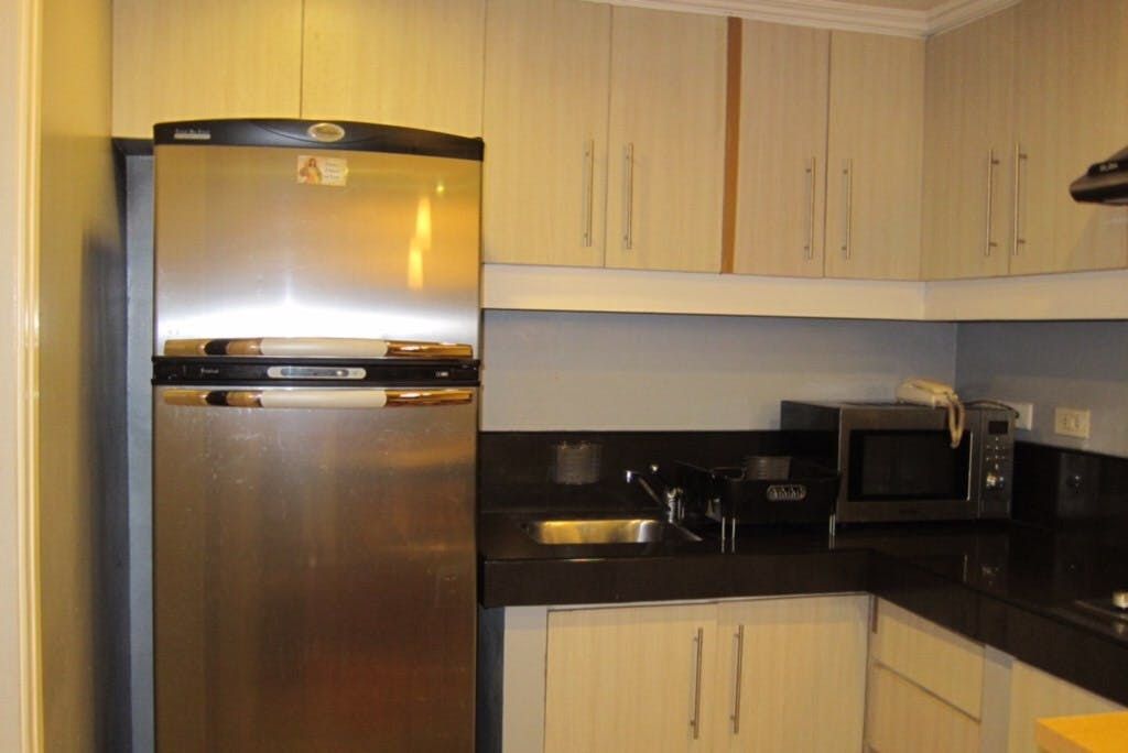 "3BR Condo for Rent in Cityland Pasong Tamo, Pio del Pilar, Makati"03