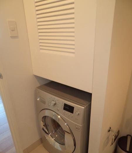 "2BR Condo for Rent in Joya Lofts and Towers, Rockwell Center, Makati"03