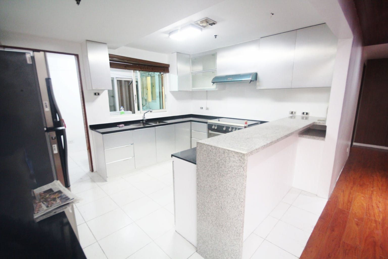 "3BR Condo for Rent in Three Salcedo Place, Salcedo Village, Makati"09