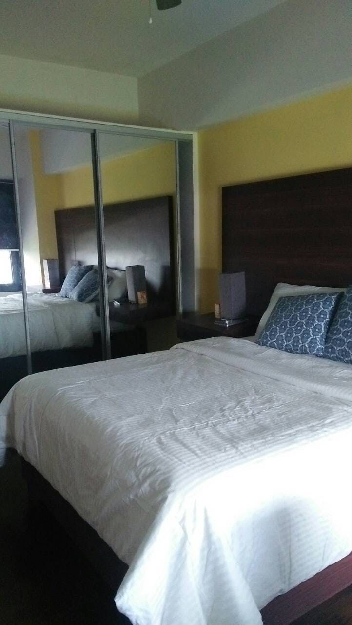 "1BR Condo for Rent in Arya Residences, BGC - Bonifacio Global City, Ta"04