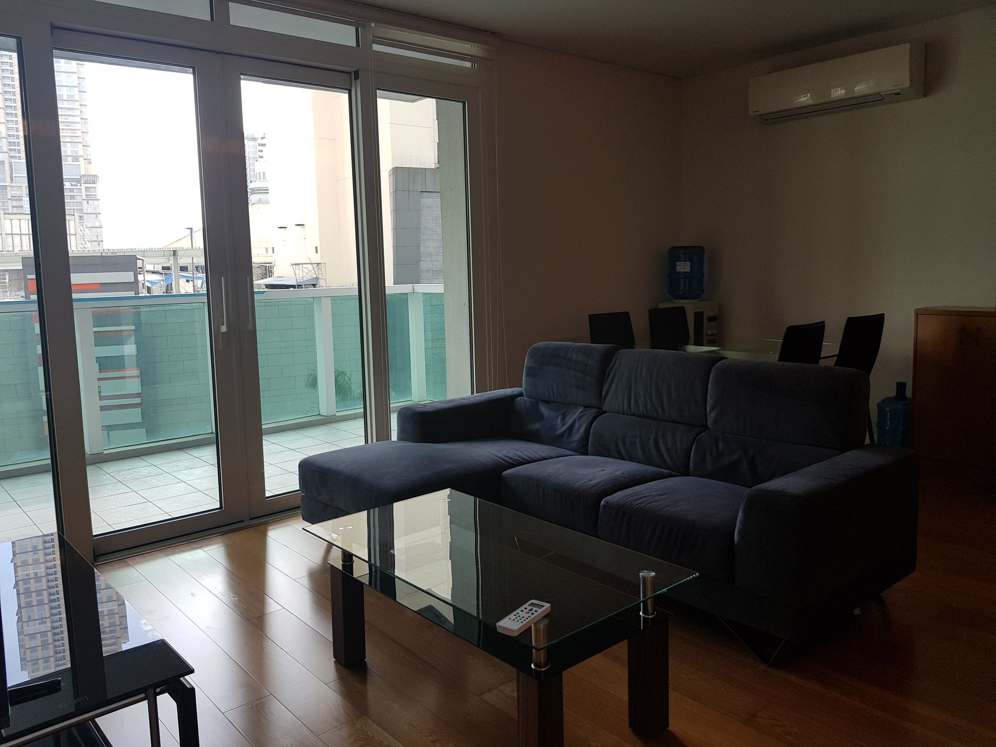 "1BR Condo for Rent in Park Terraces, San Lorenzo, Makati"09