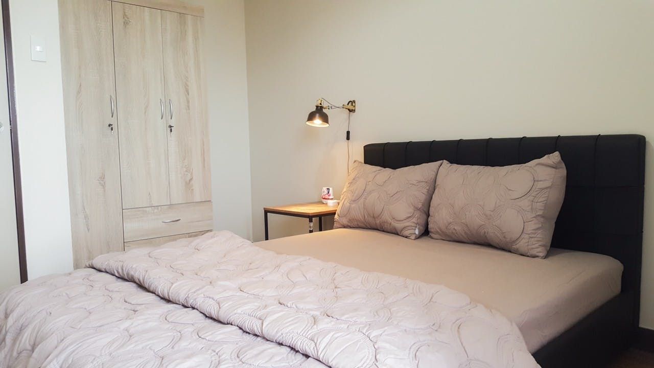 2BR Condo for Rent10