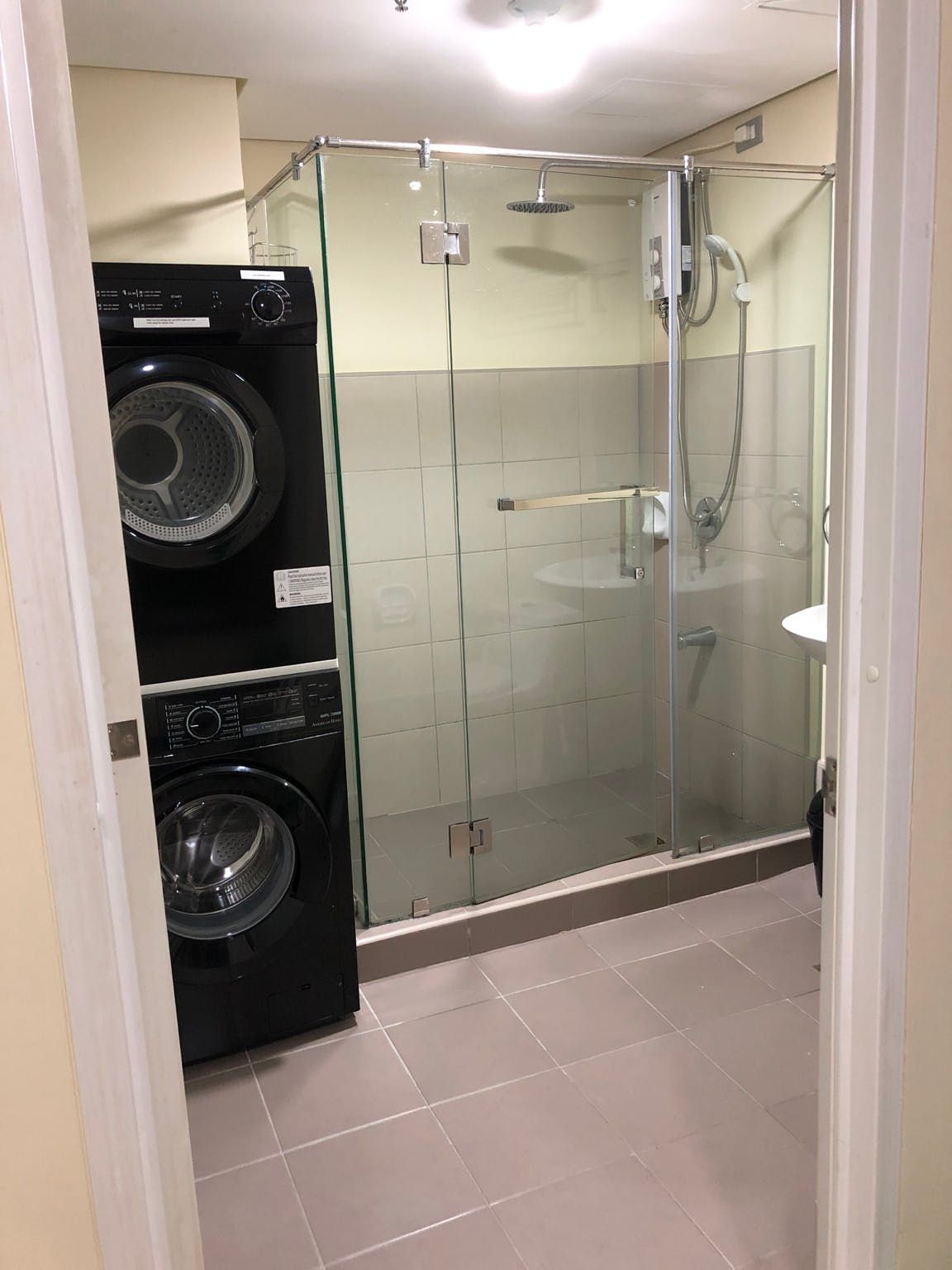 "1BR Condo for Rent in Avida Towers 34th Street BGC, BGC - Bonifacio Gl"04