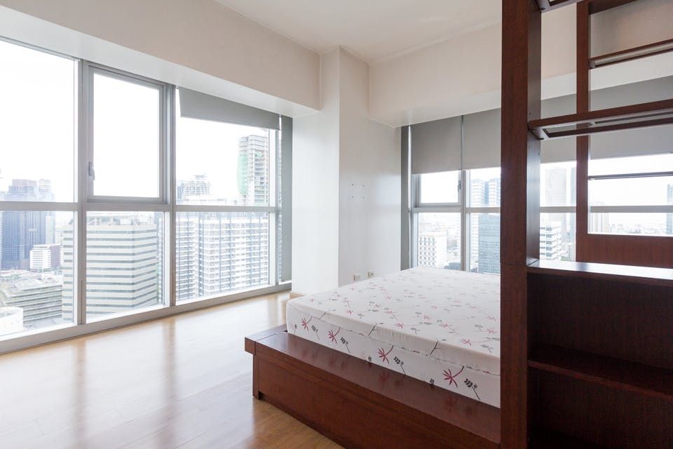 "2BR Condo for Rent in The St. Francis Shangri-La Place, Ortigas Center"10