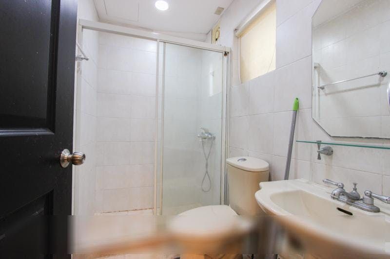 "1BR Condo for Rent in Penhurst Parkplace, BGC - Bonifacio Global City,"10