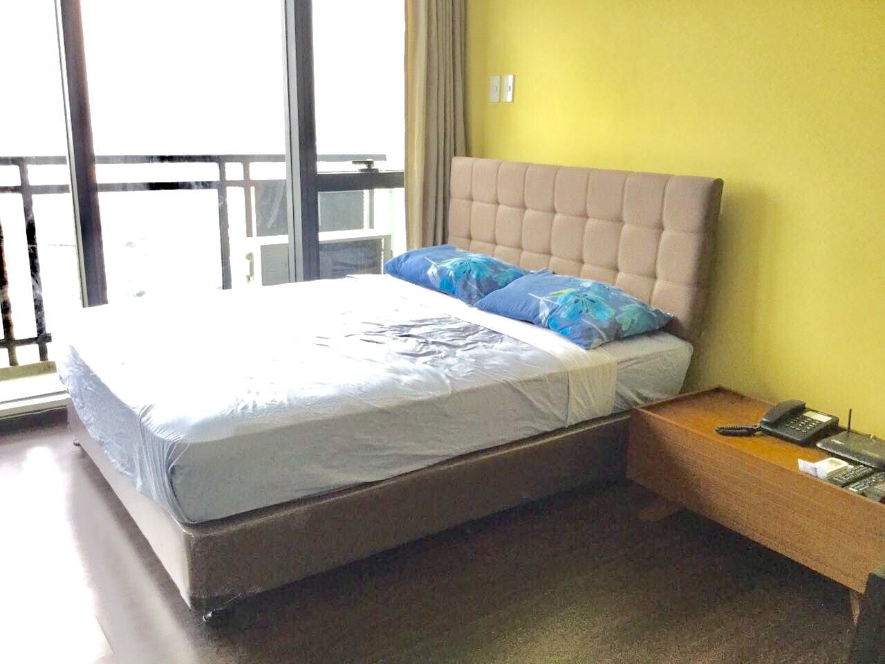 "Studio Condo for Rent in The Knightsbridge Residences, Poblacion, Maka"04