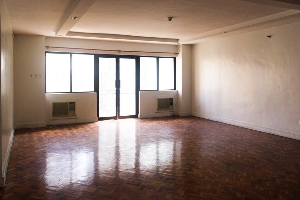 4BR Condo for Rent06
