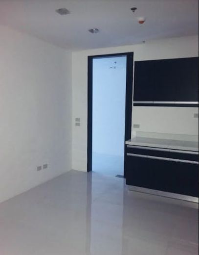 3BR Condo for Rent01
