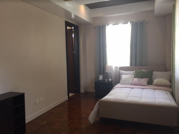 "3BR Townhouse for Rent in New Manila, Quezon City"04