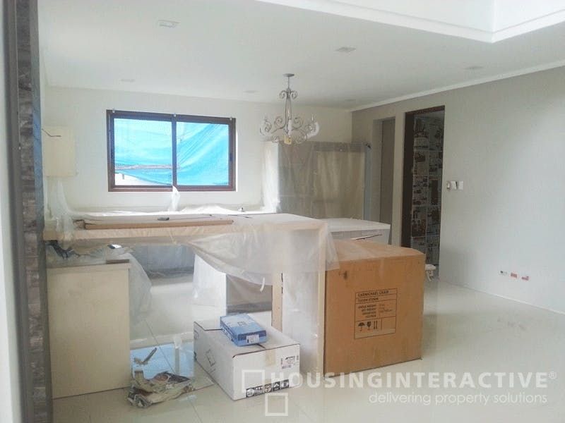 "3BR House for Rent in Acropolis, Quezon City"05