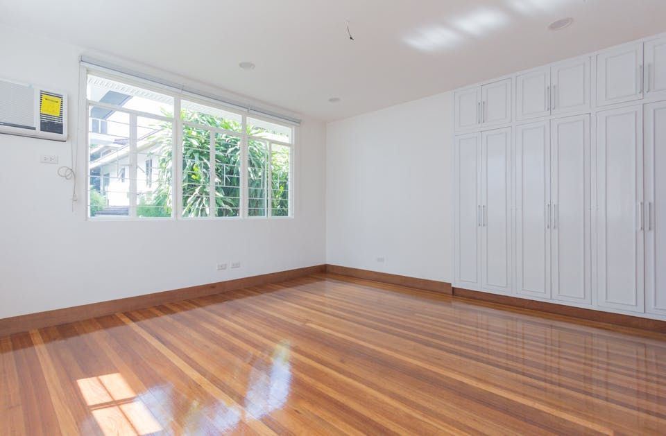 "4BR House for Rent in Dasmari?as Village, Makati"03