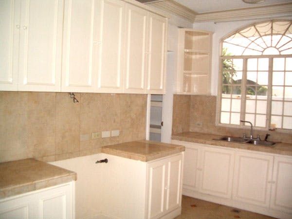 "4BR House for Rent in Ayala Alabang Village, Muntinlupa"07