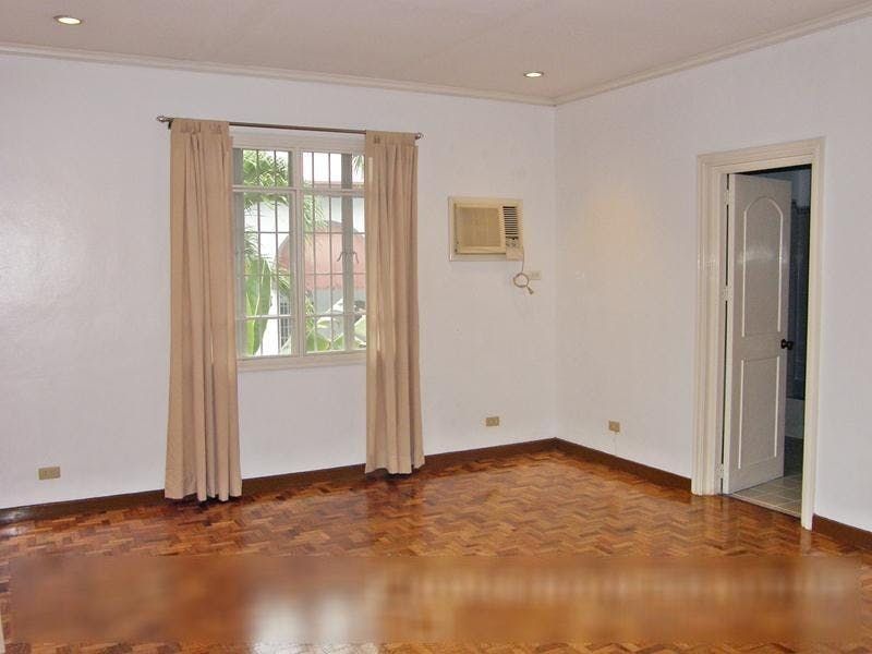 "4BR House for Rent in Ayala Alabang Village, Muntinlupa"08