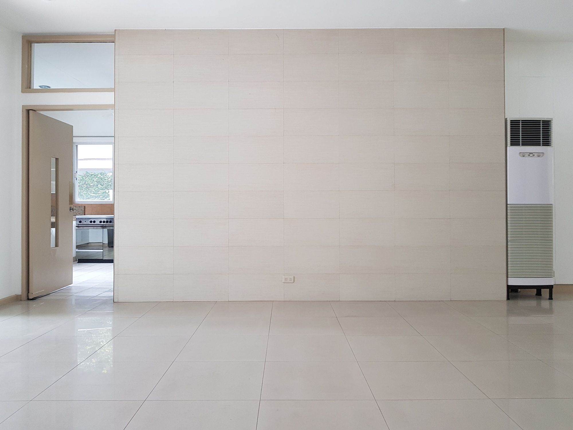 "3BR House for Rent in Dasmari?as Village, Makati"04