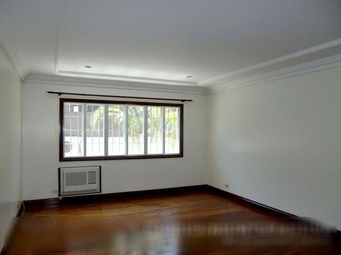 "5BR House for Rent in Ayala Alabang Village, Muntinlupa"01