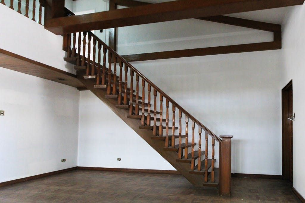 "4BR House for Rent in Magallanes, Makati"10