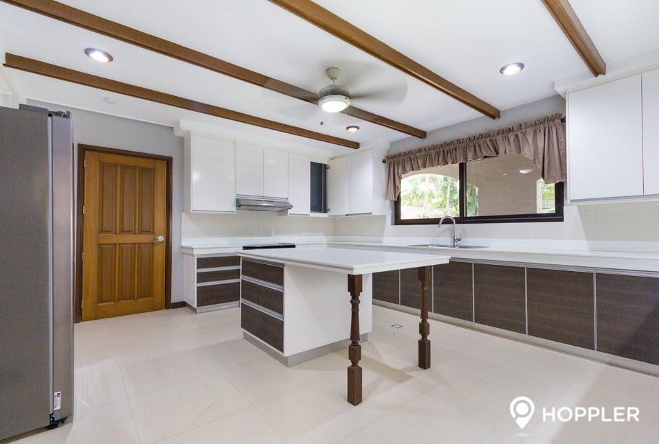 "4BR House for Rent in Green Meadows, Quezon City"10