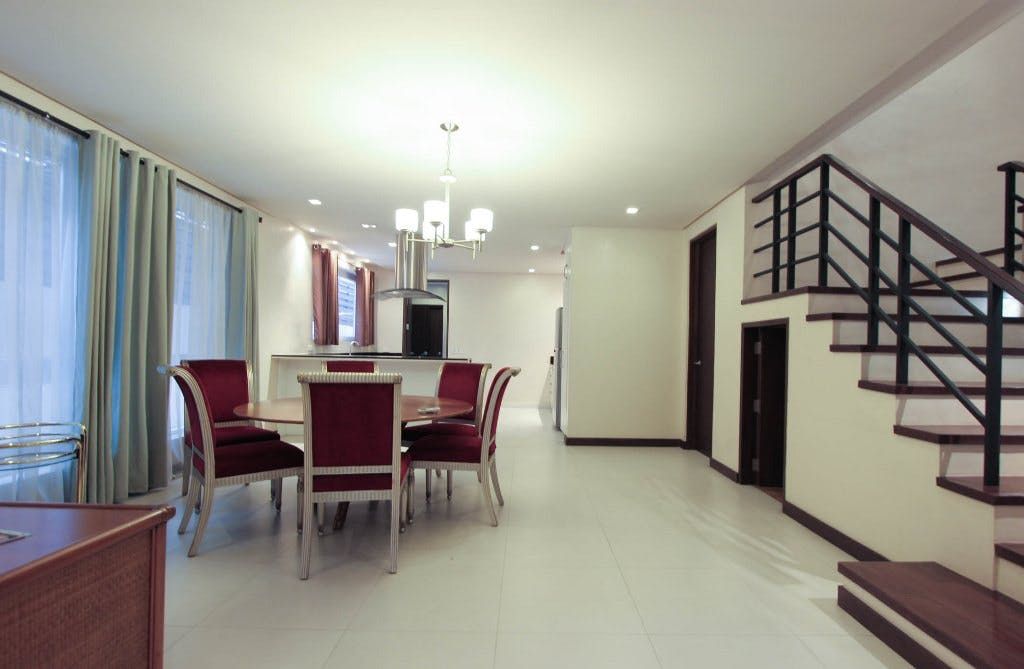 "3BR House for Rent in San Lorenzo Village, Makati"06