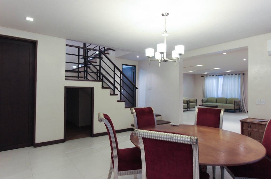 "3BR House for Rent in San Lorenzo Village, Makati"10