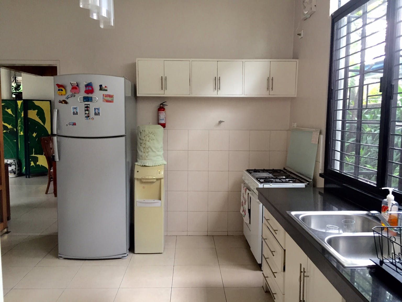 "6BR House for Rent in San Lorenzo Village, Makati"04