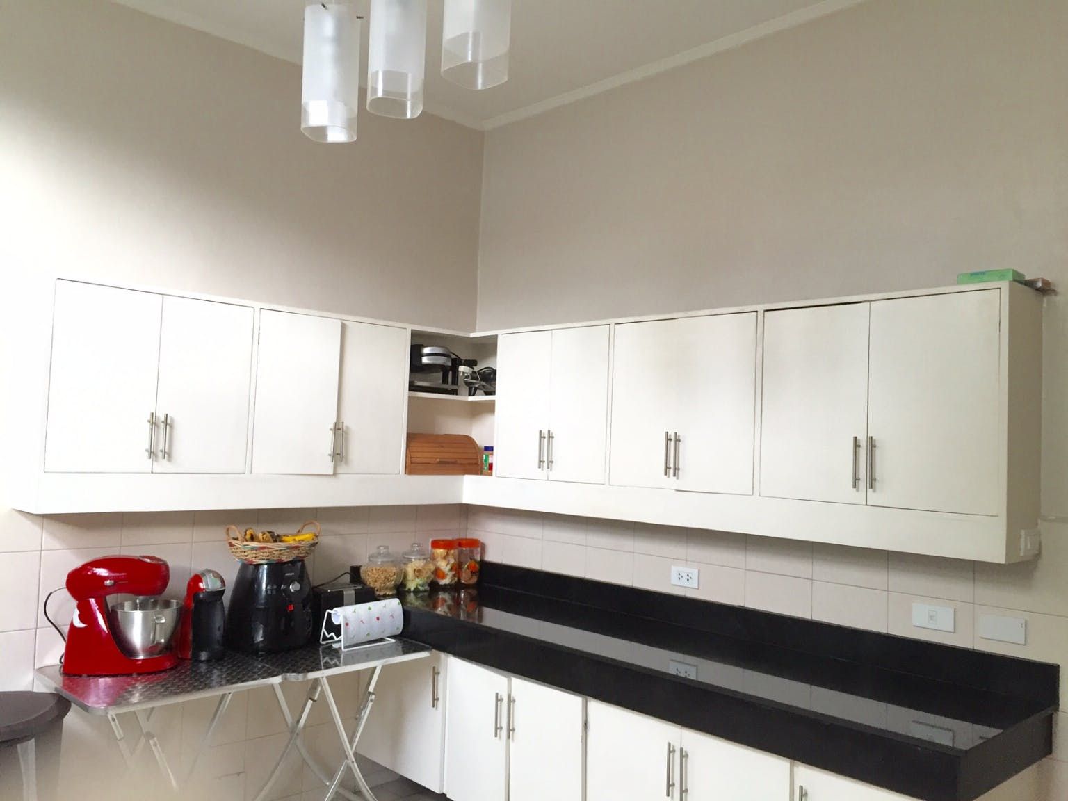 "6BR House for Rent in San Lorenzo Village, Makati"06