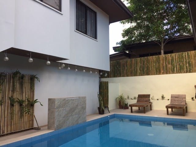 "6BR House for Rent in San Lorenzo Village, Makati"10