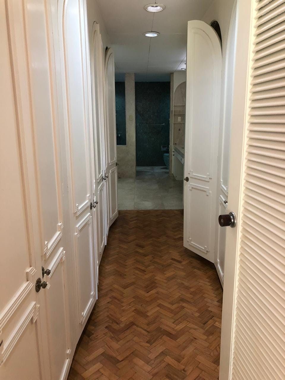 "3BR House for Rent in Dasmari?as Village, Makati"03