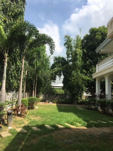 "3BR House for Rent in Merville, Para?aque"01