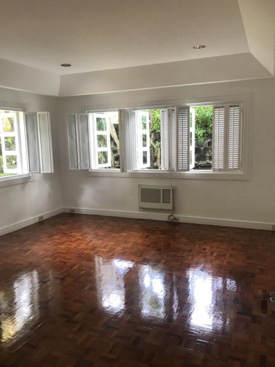 "4BR
