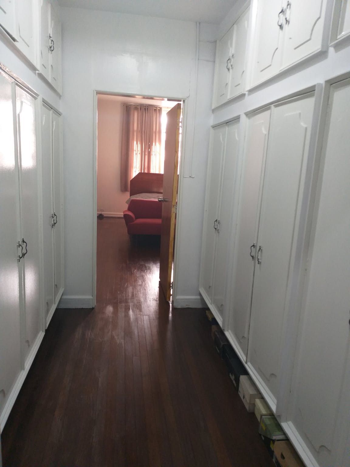 "5BR House for Rent in Magallanes, Makati"06