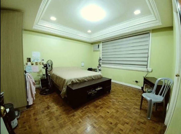 "5BR House for Rent in Diliman, Quezon City"06
