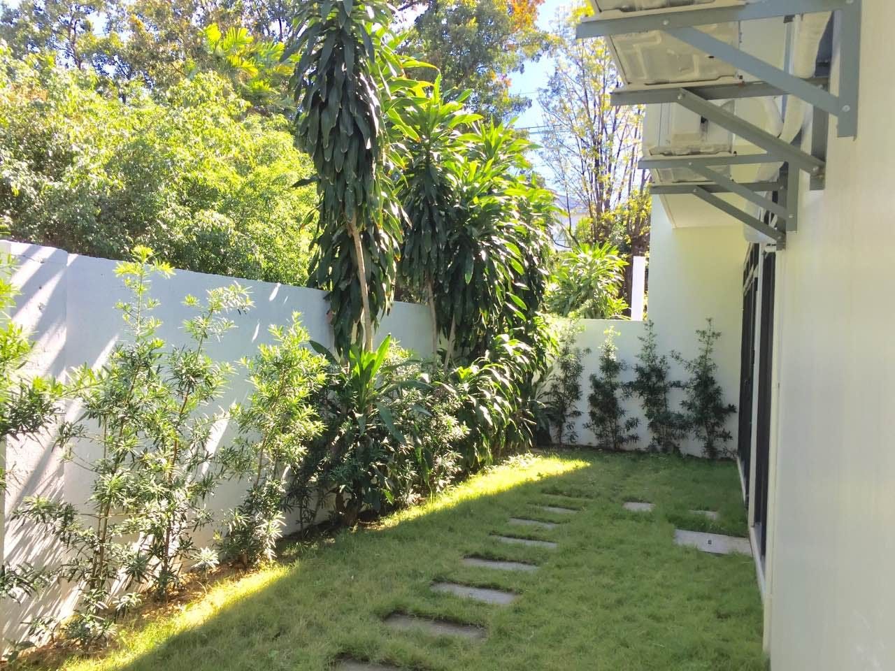 "3BR House for Rent in San Lorenzo Village, Makati"06