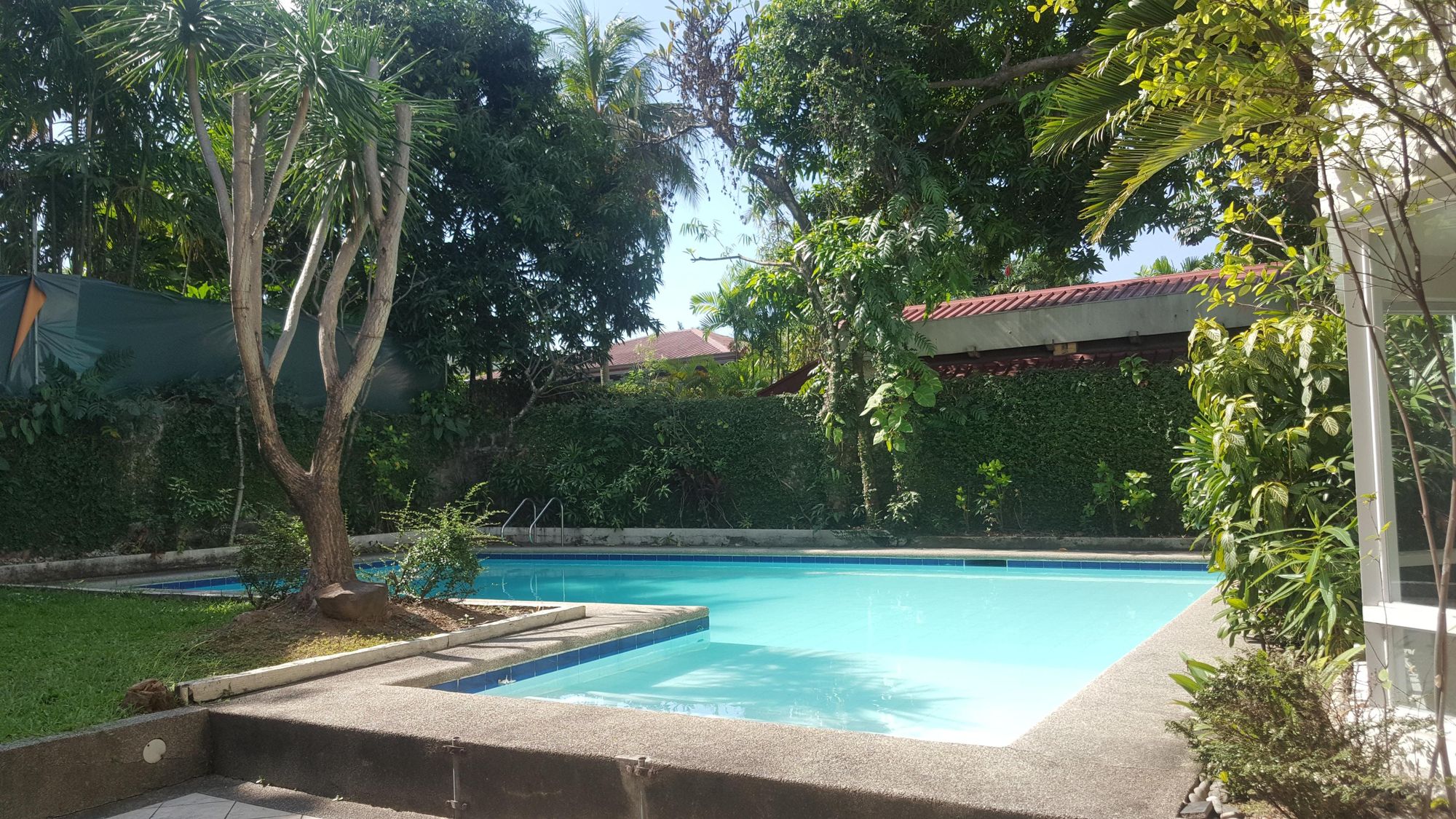 "4BR House for Rent in Dasmari?as Village, Makati"07