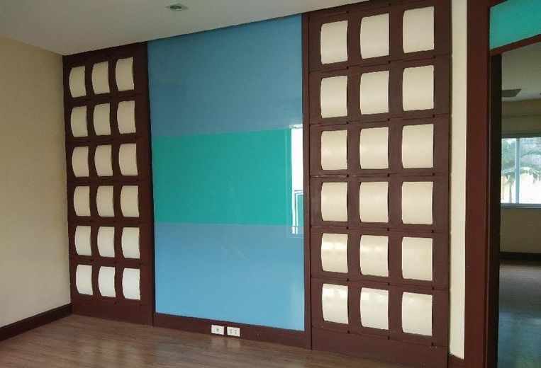 "4BR House for Rent in Dasmari?as Village, Makati"01