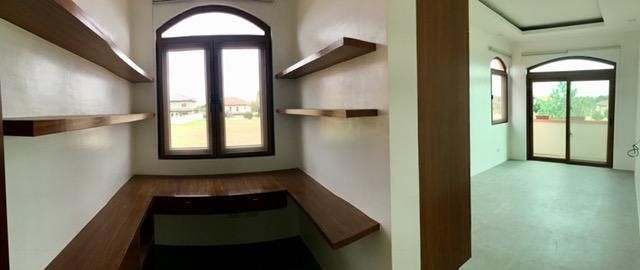 "4BR House for Rent in Portofino, Muntinlupa"08