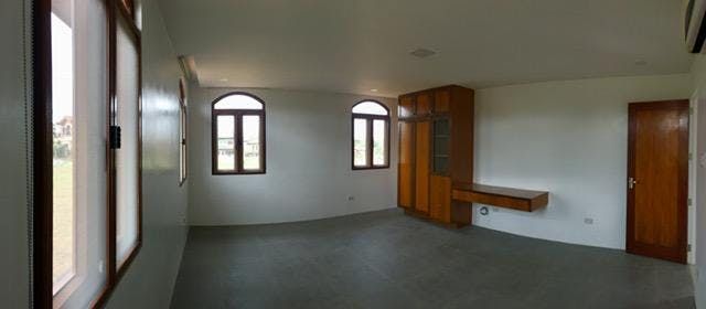 "4BR House for Rent in Portofino, Muntinlupa"10