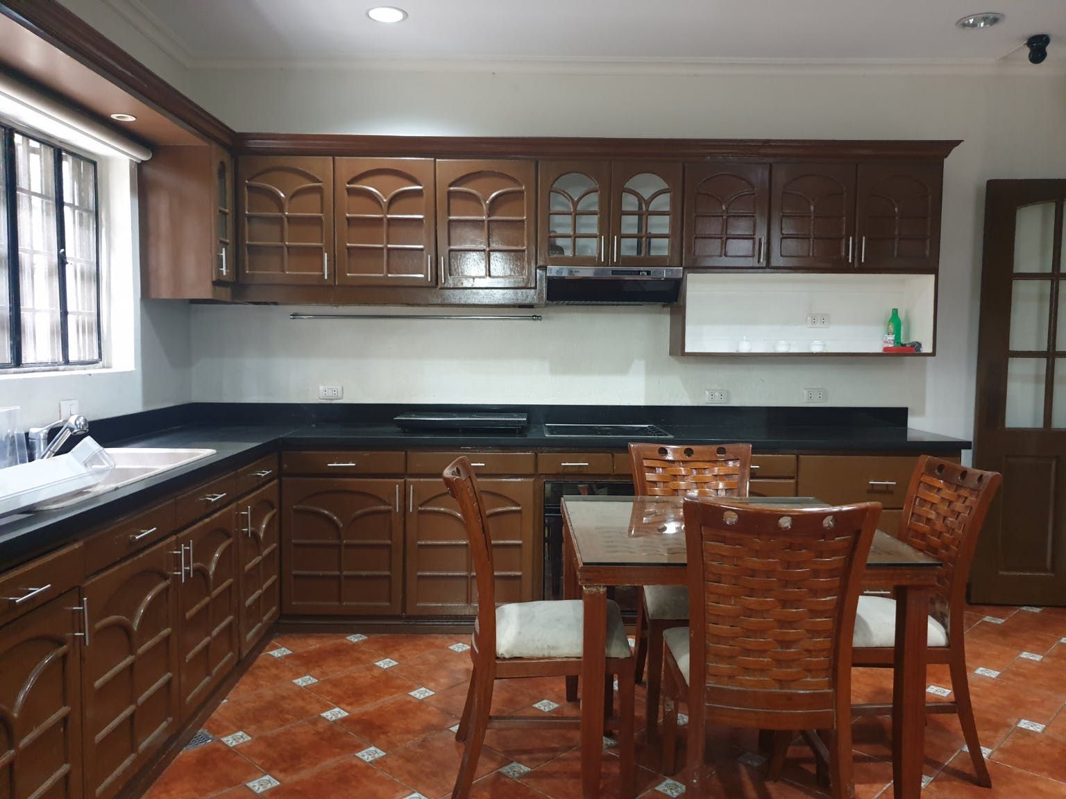 "3BR House for Rent in San Lorenzo Village, Makati"03