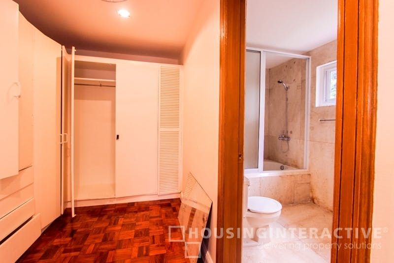 "3BR House for Rent in San Lorenzo Village, Makati"10
