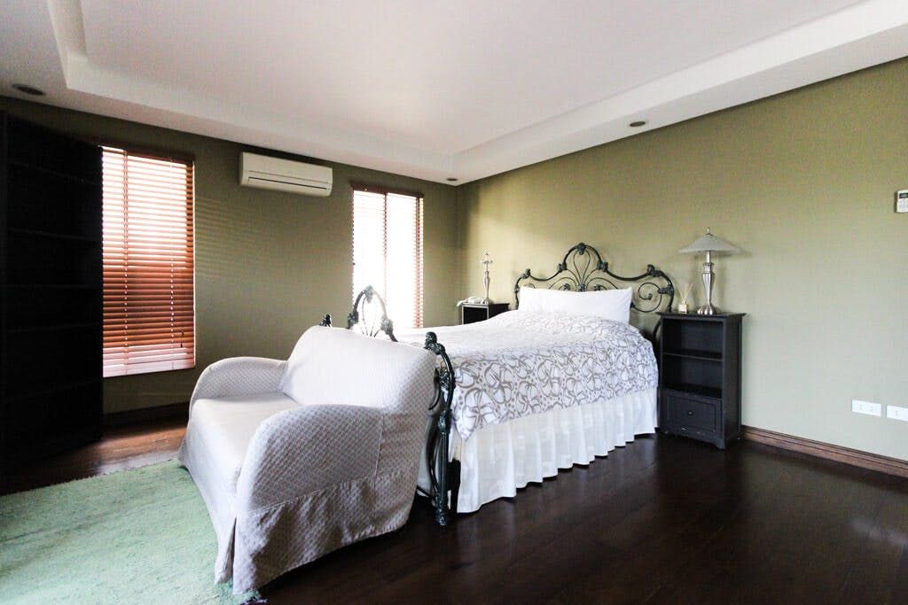 "3BR House for Rent in Magallanes, Makati"10